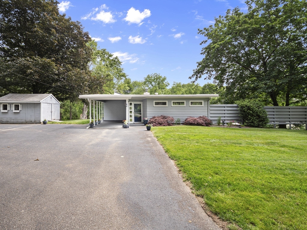 44 Locust St