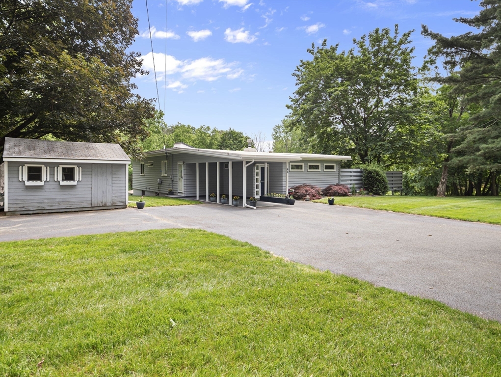 44 Locust St