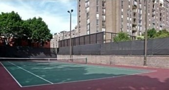 99 Pond Ave 706