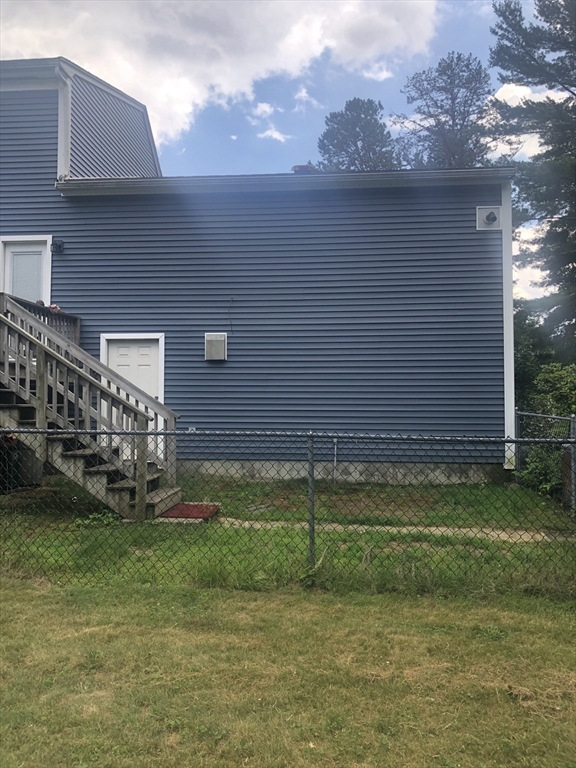 7 Eric Dr