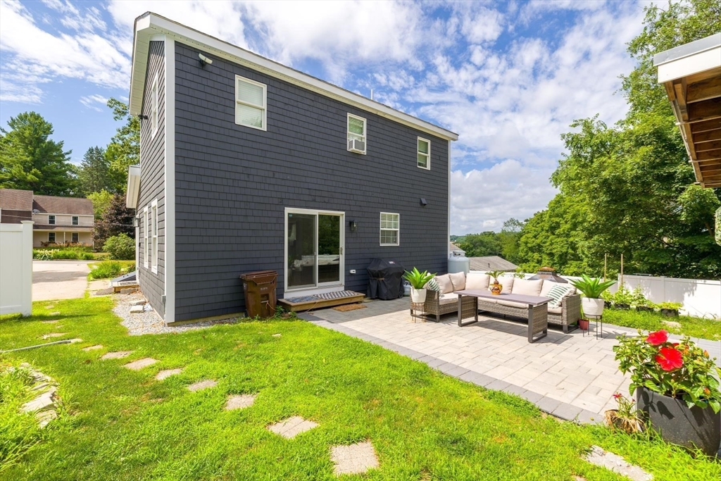 7 Westlund Ave.
