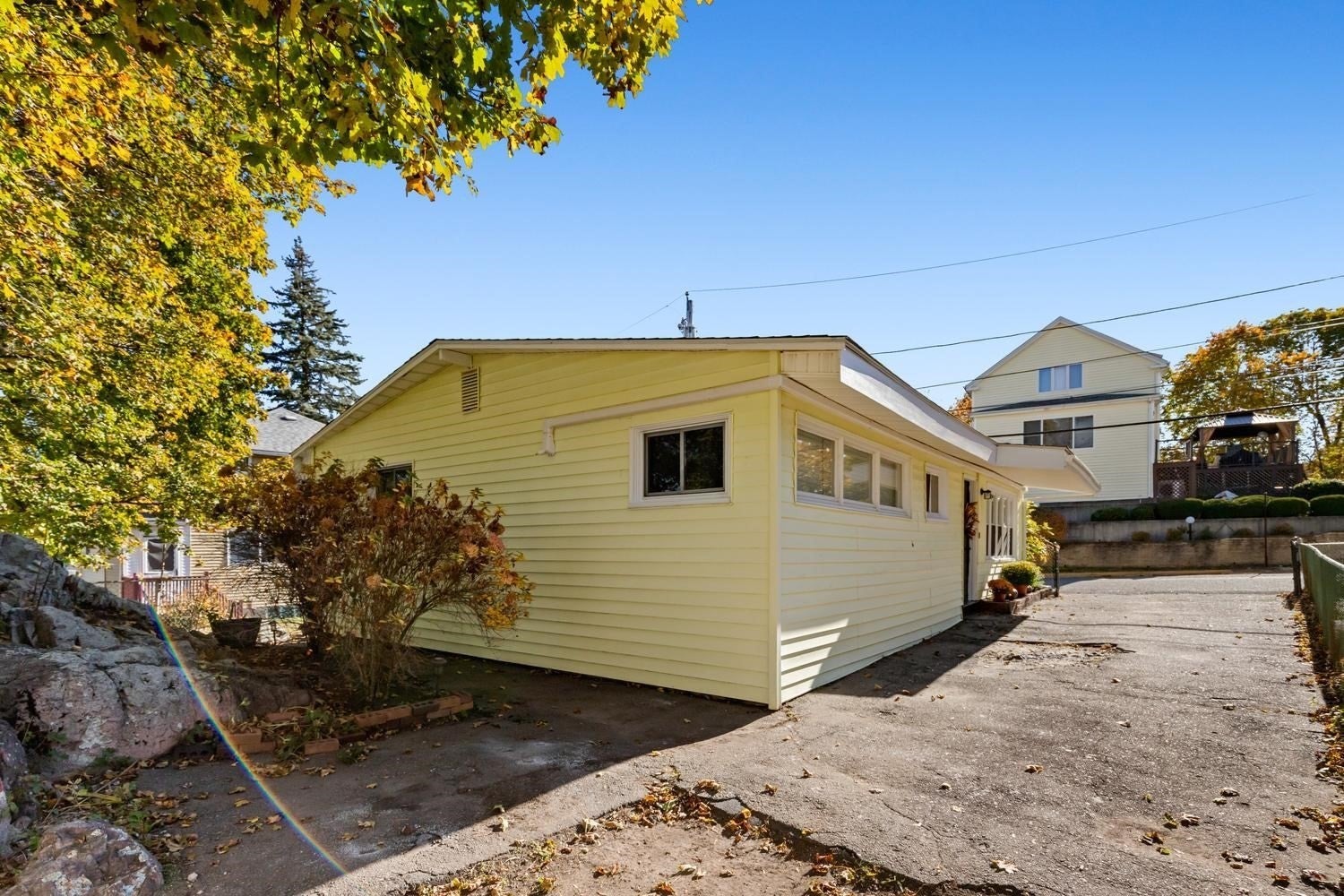25 Grand View Ave