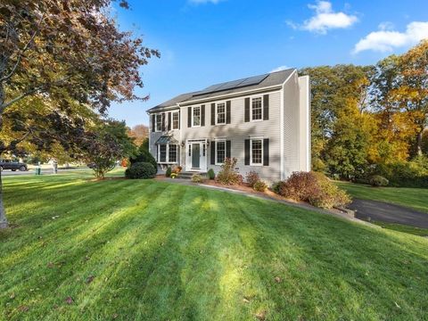 2 Noanet Brook Lane Franklin MA 02038