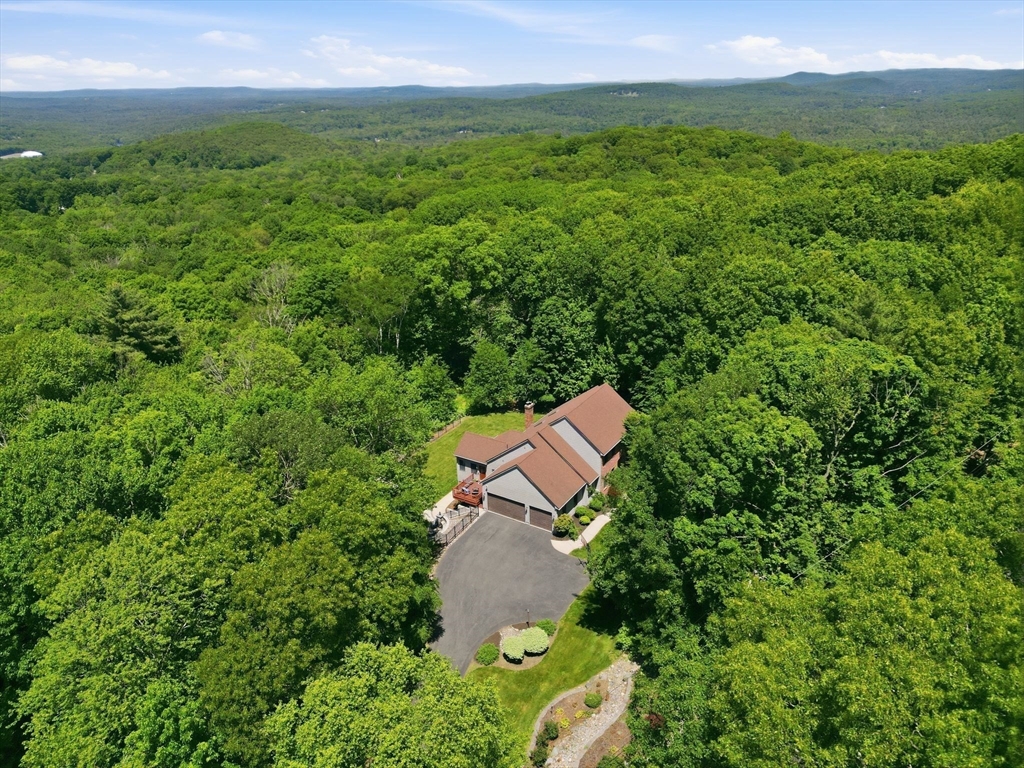 2 Highview Cir