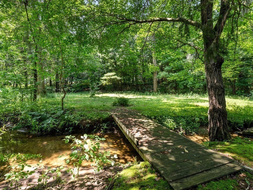 387 Southwick Street