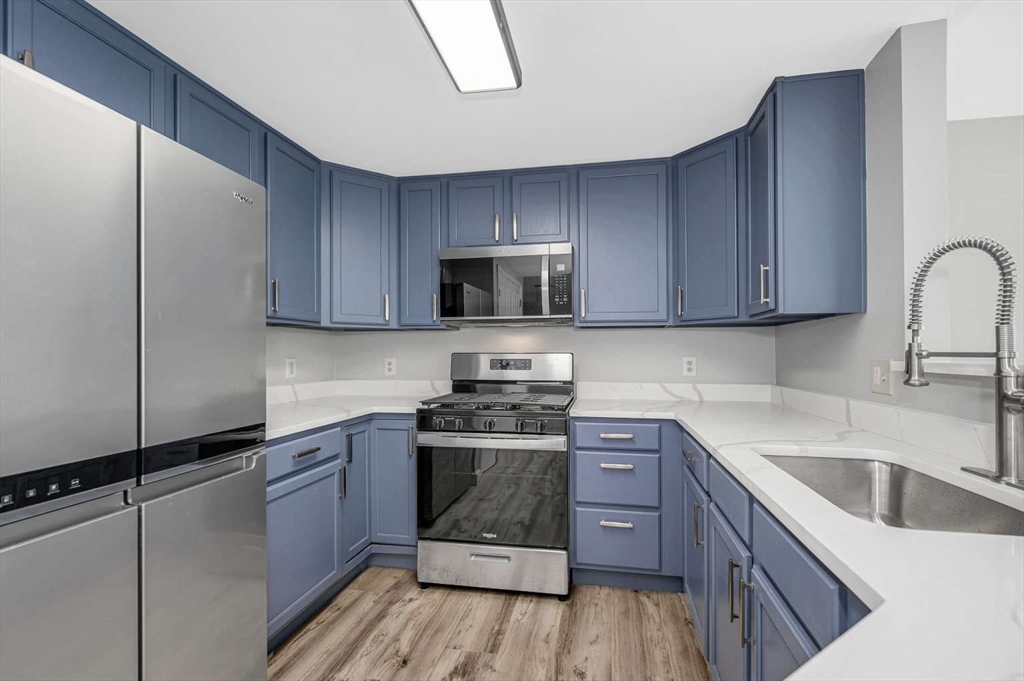 513 Main B