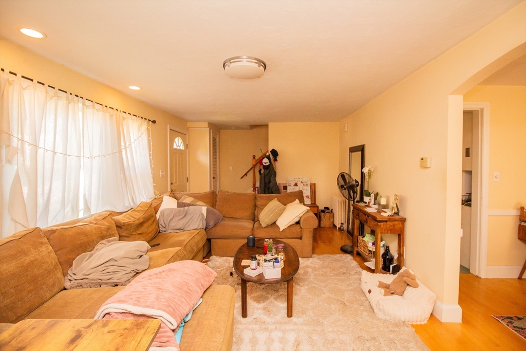 238 May St, Worcester, MA Photo #8