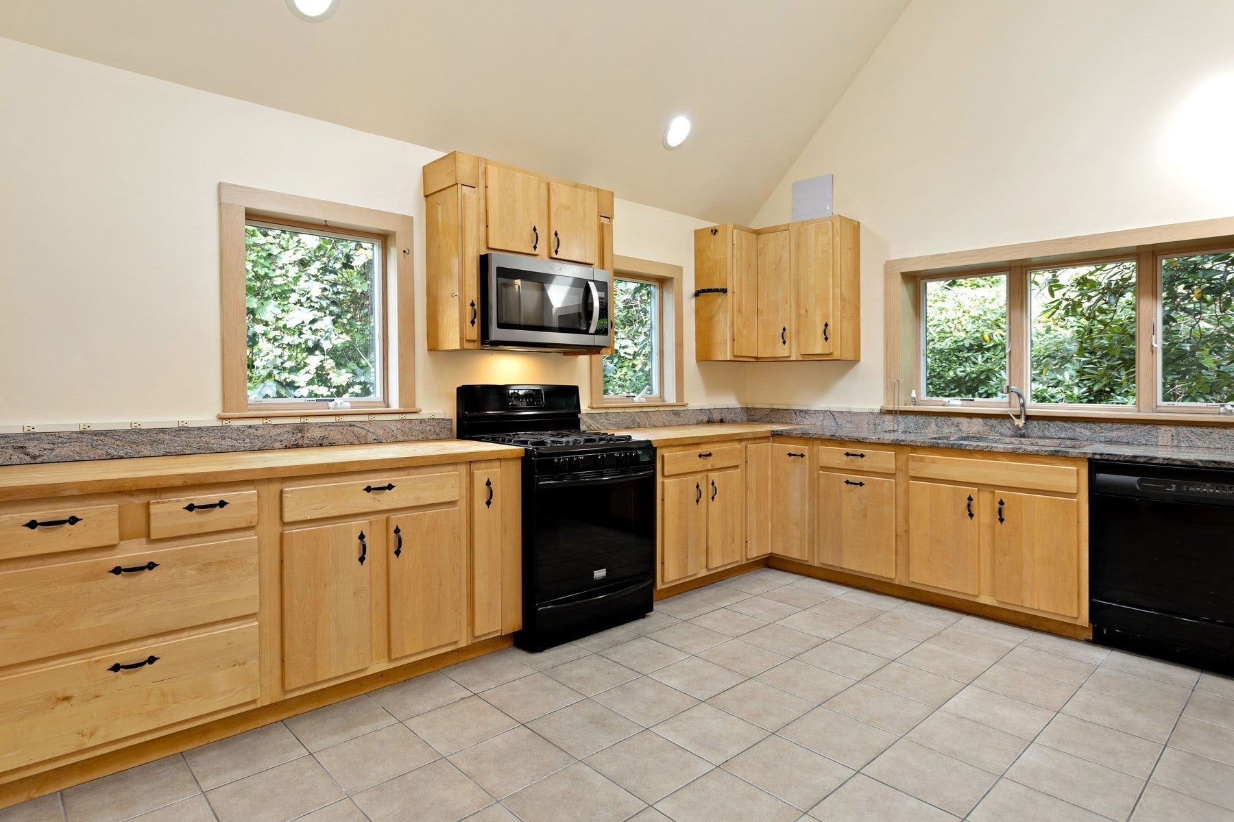 1 Fern Ln, Falmouth, MA, 1 Fern Ln, Falmouth, MA Photo #13