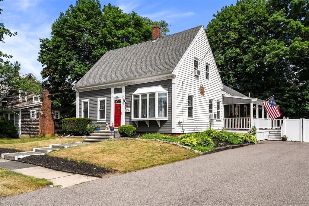 Photo of 39 Gold Street, Whitman, MA
