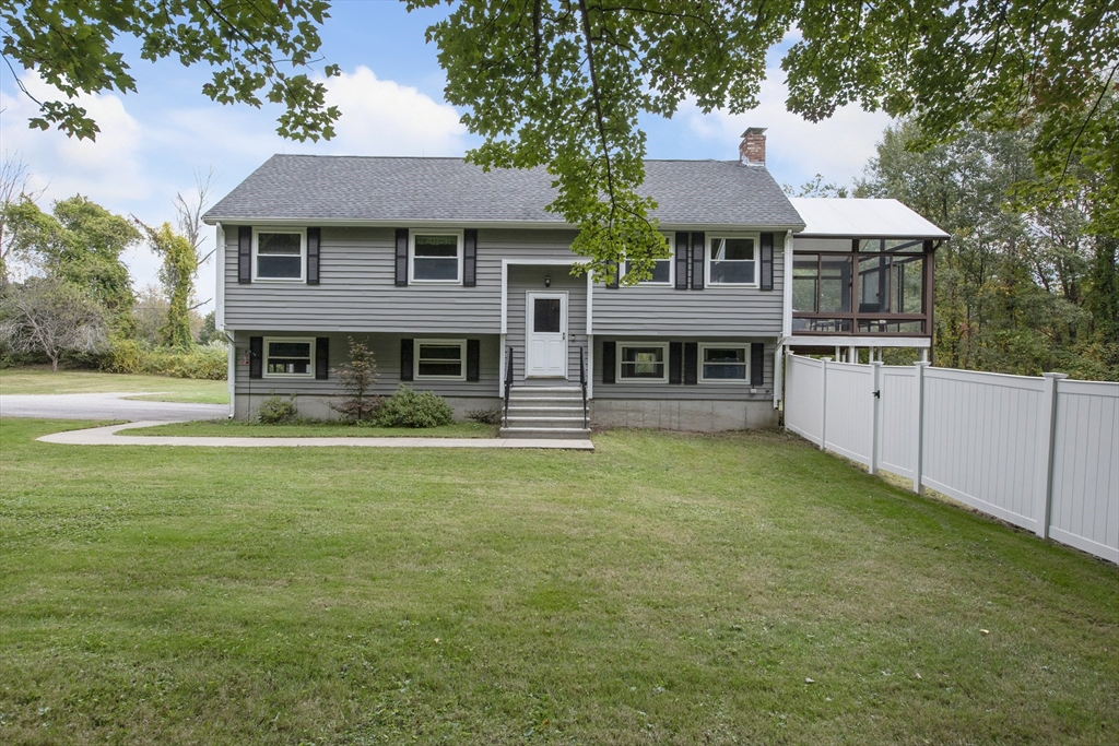 12 Longmeadow Lane