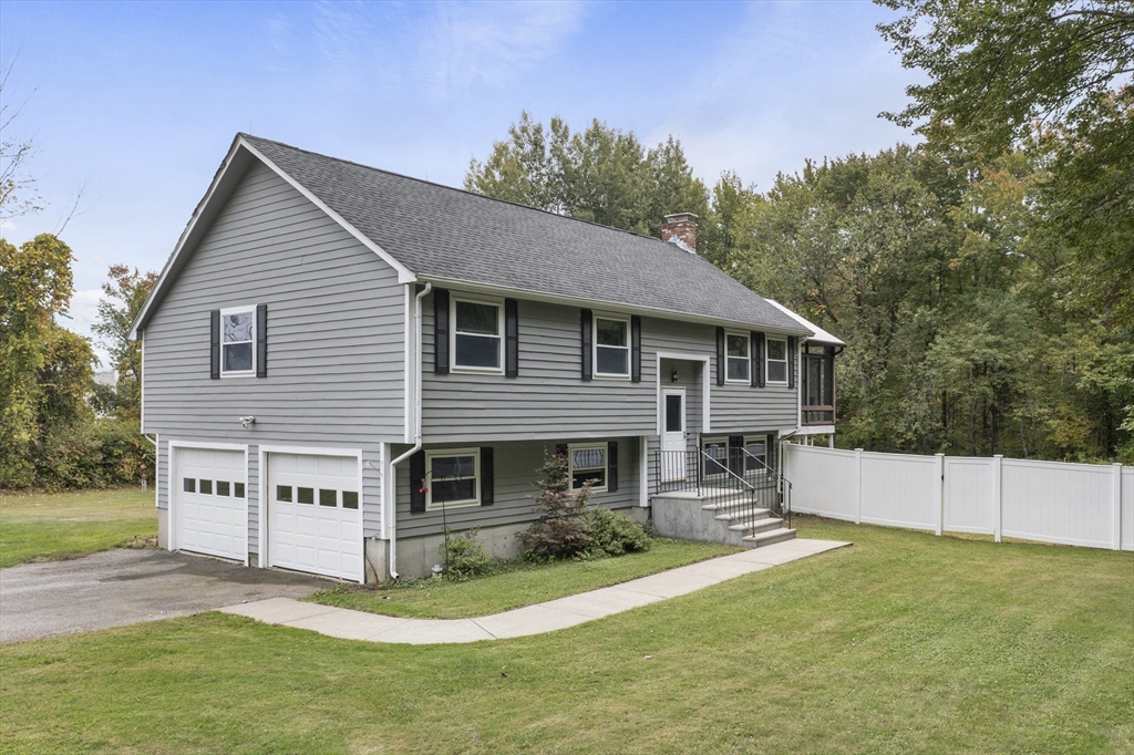 12 Longmeadow Lane