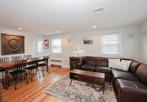 34 Brookline Ave Hull MA 02045