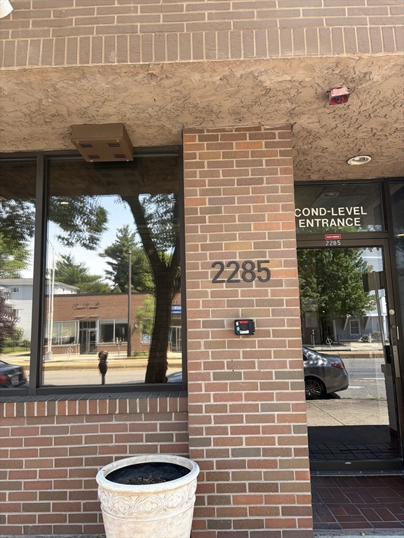 2285 Massachusetts Ave 101