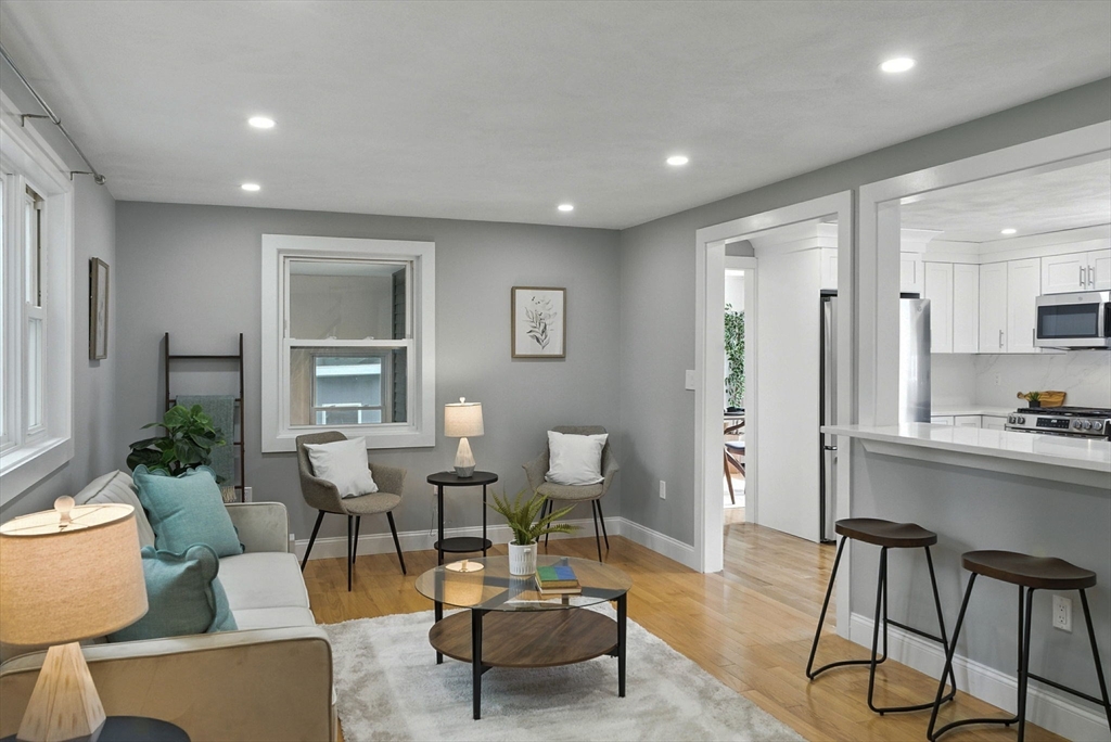 28 Lake St B