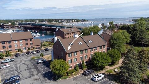 126 Merrimac 29 Newburyport MA 01950