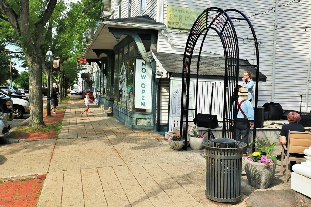 48-50 Central Sq.
