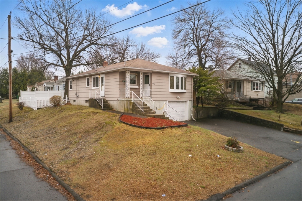203 Crestwood Street