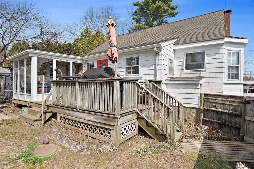 19 Essex Rd