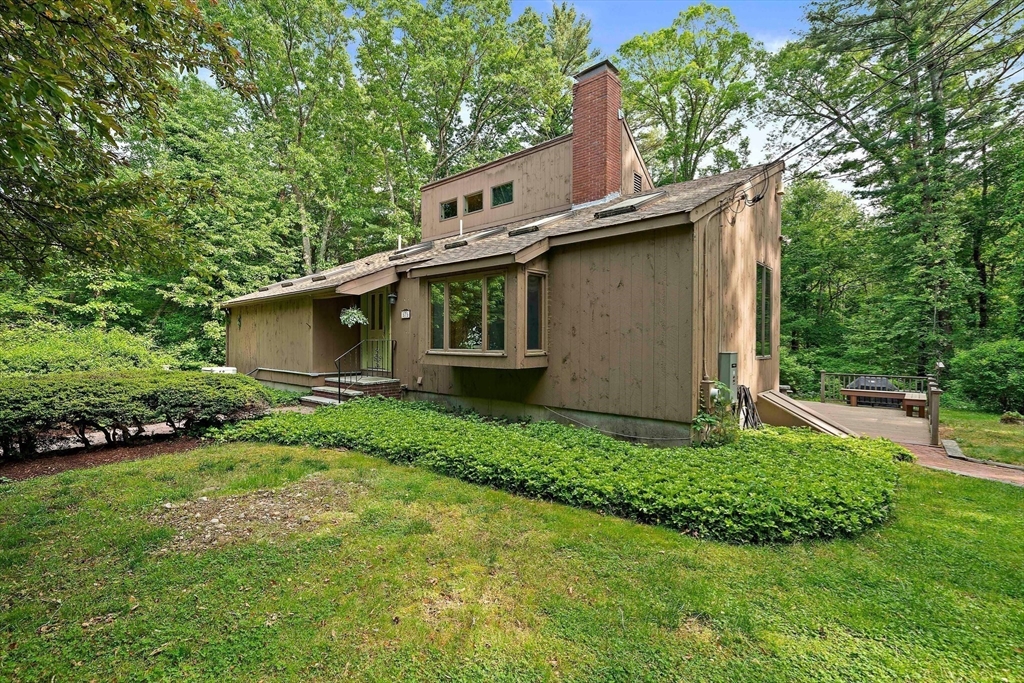 575 1st Parish Rd