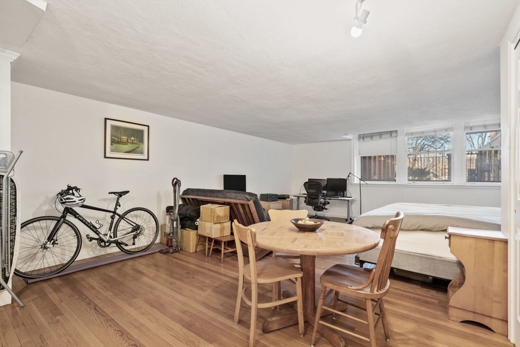 260 Beacon Street 3