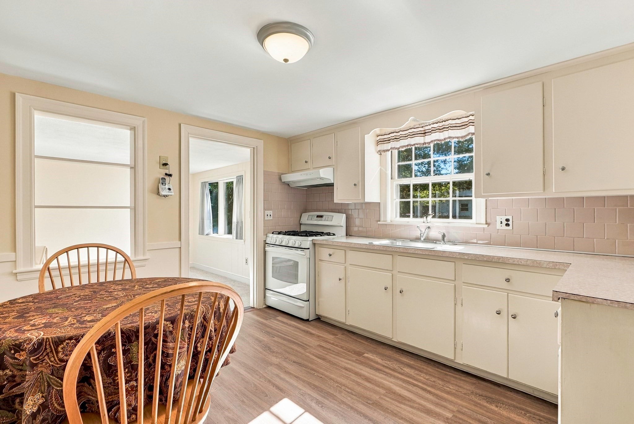 25 Orchard Rd, Natick, MA, 25 Orchard Rd, Natick, MA Photo #9