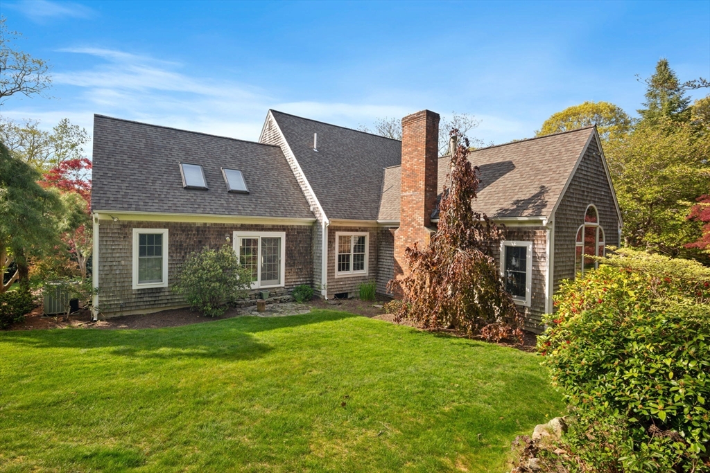 91 Ridgewood Dr
