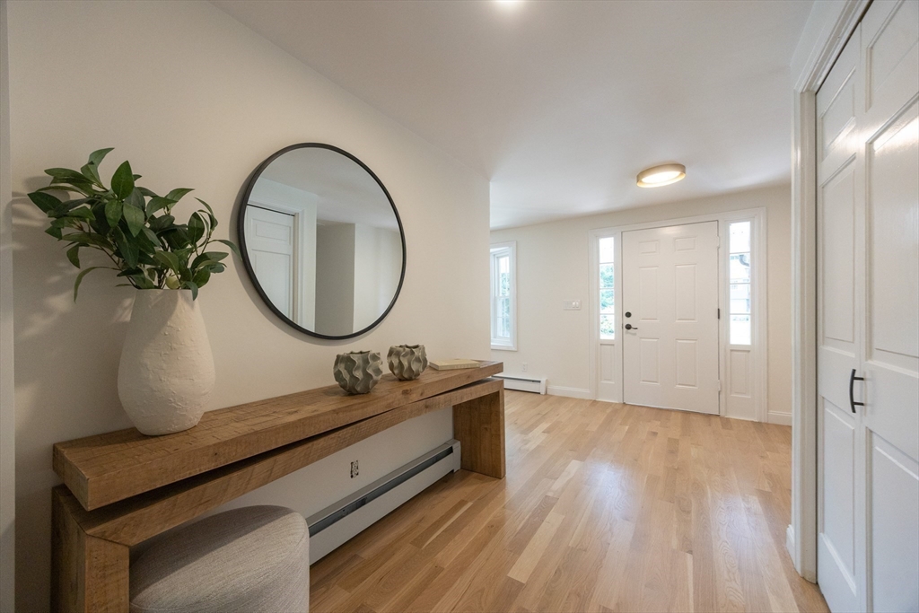 Easton, Massachusetts 02375, United States, 4 Bedrooms Bedrooms, ,3 BathroomsBathrooms,Residential,Active,185002