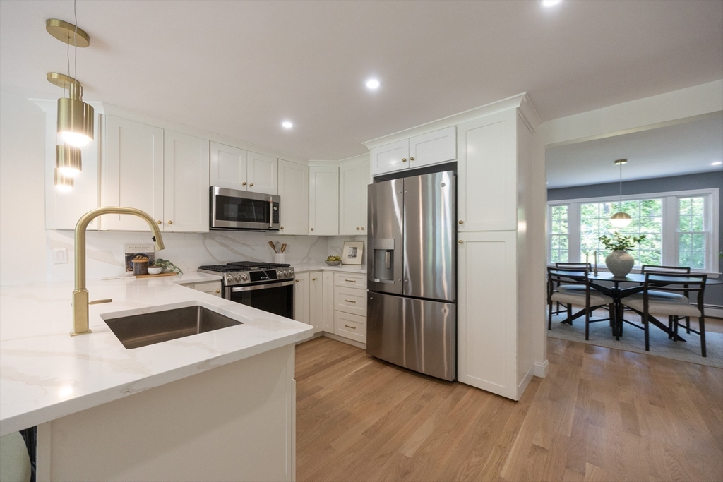 Easton, Massachusetts 02375, United States, 4 Bedrooms Bedrooms, ,3 BathroomsBathrooms,Residential,Active,185002