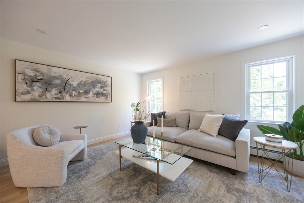 Easton, Massachusetts 02375, United States, 4 Bedrooms Bedrooms, ,3 BathroomsBathrooms,Residential,Active,185002