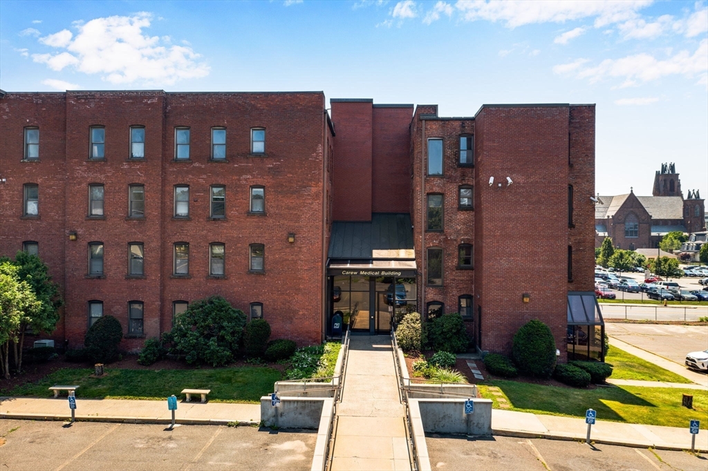 Springfield, Massachusetts 01103, United States, ,Residential,Active,76875