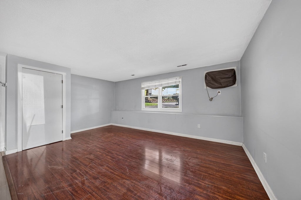 1261 Church St #15, New Bedford, MA, 1261 Church St #15, New Bedford, MA Photo #3