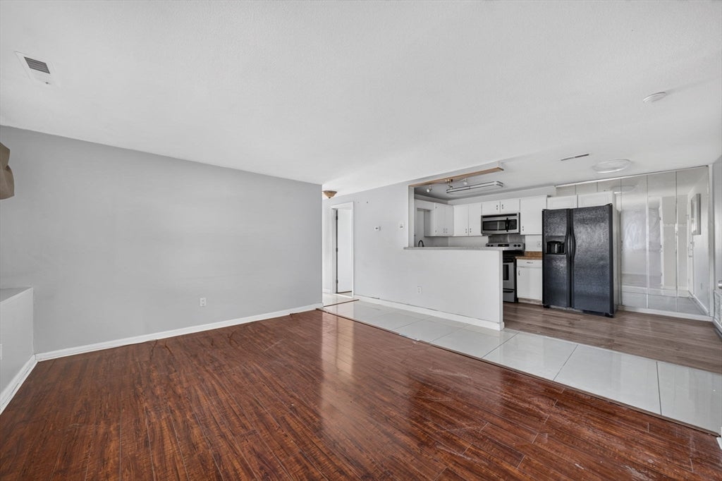 1261 Church St #15, New Bedford, MA, 1261 Church St #15, New Bedford, MA Photo #4