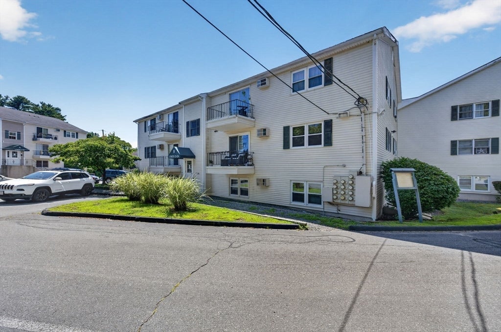 1261 Church St #15, New Bedford, MA, 1261 Church St #15, New Bedford, MA Photo #19