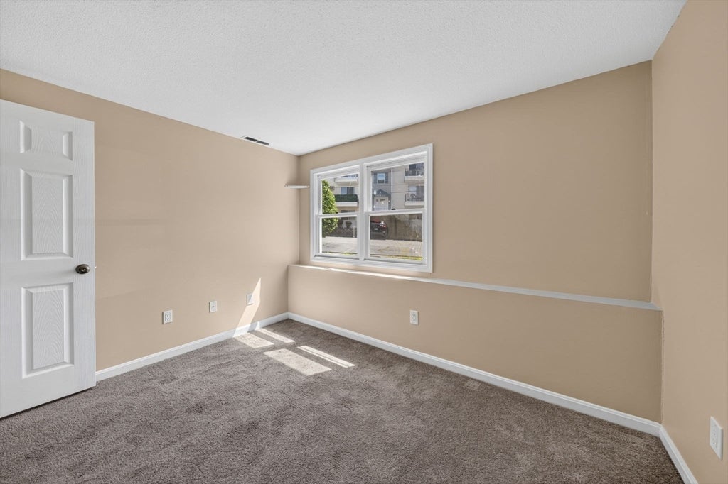 1261 Church St #15, New Bedford, MA, 1261 Church St #15, New Bedford, MA Photo #13