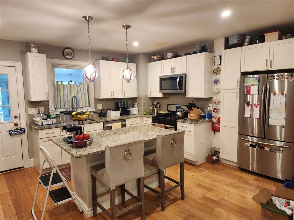 23-25 Baker St 25