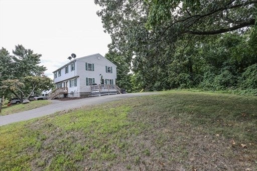 34 Neofotistos Cir, Dracut, MA Photo #18