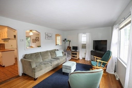 34 Neofotistos Cir, Dracut, MA Photo #7