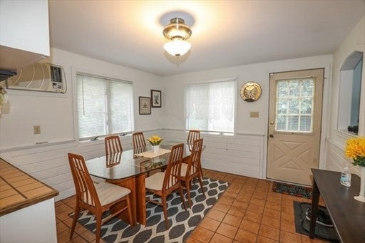 34 Neofotistos Cir, Dracut, MA Photo #5