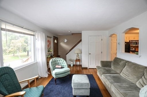 34 Neofotistos Cir, Dracut, MA Photo #8