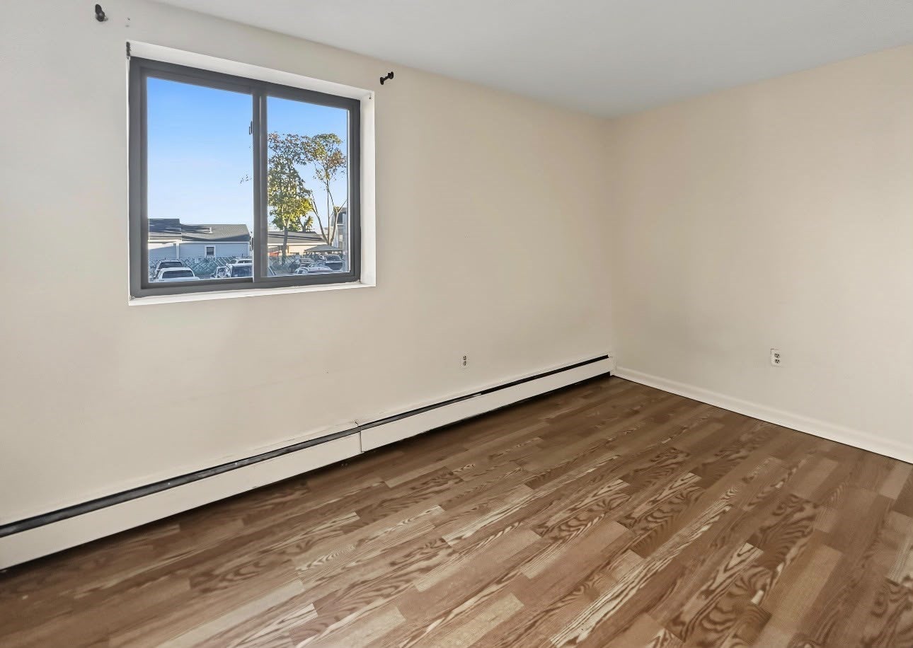 200 Governors Dr 19