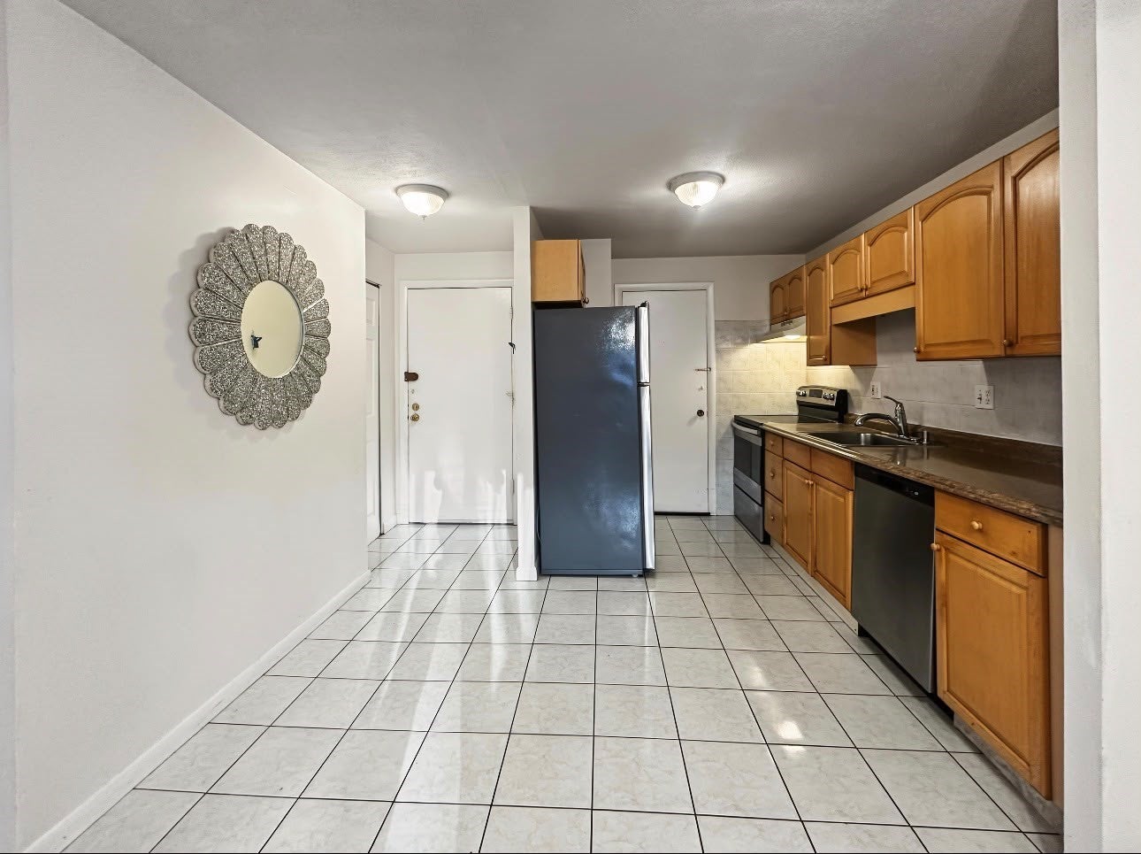 200 Governors Dr 19
