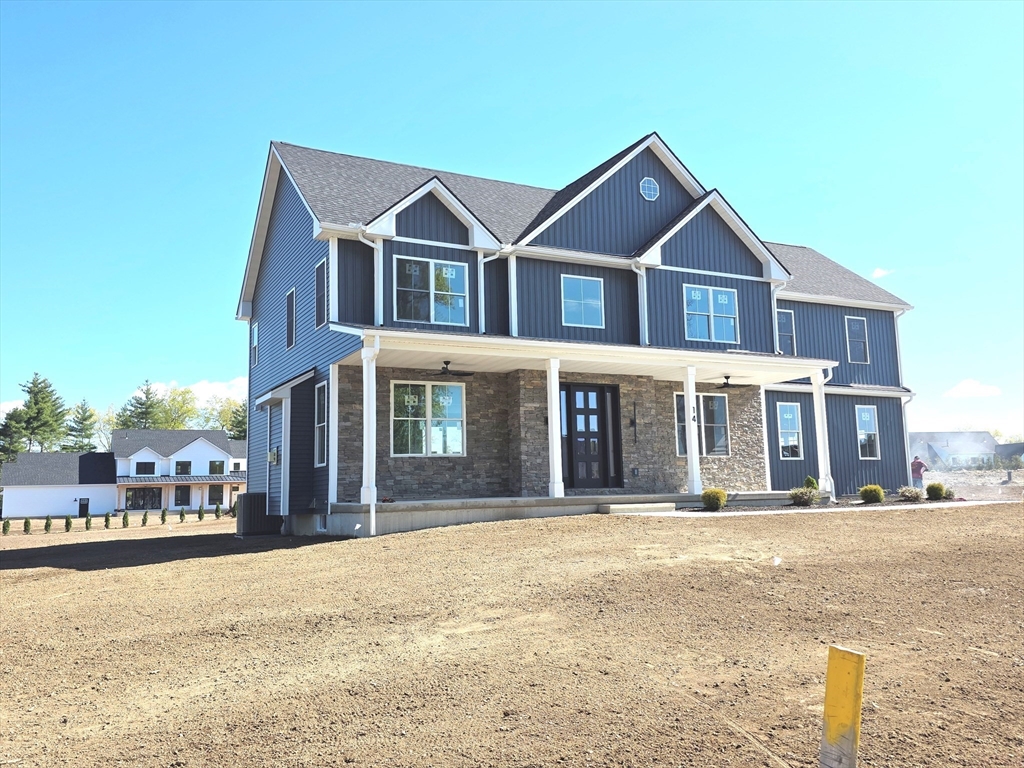 14 Balsam Hill Rd, Ludlow, MA Photo #2