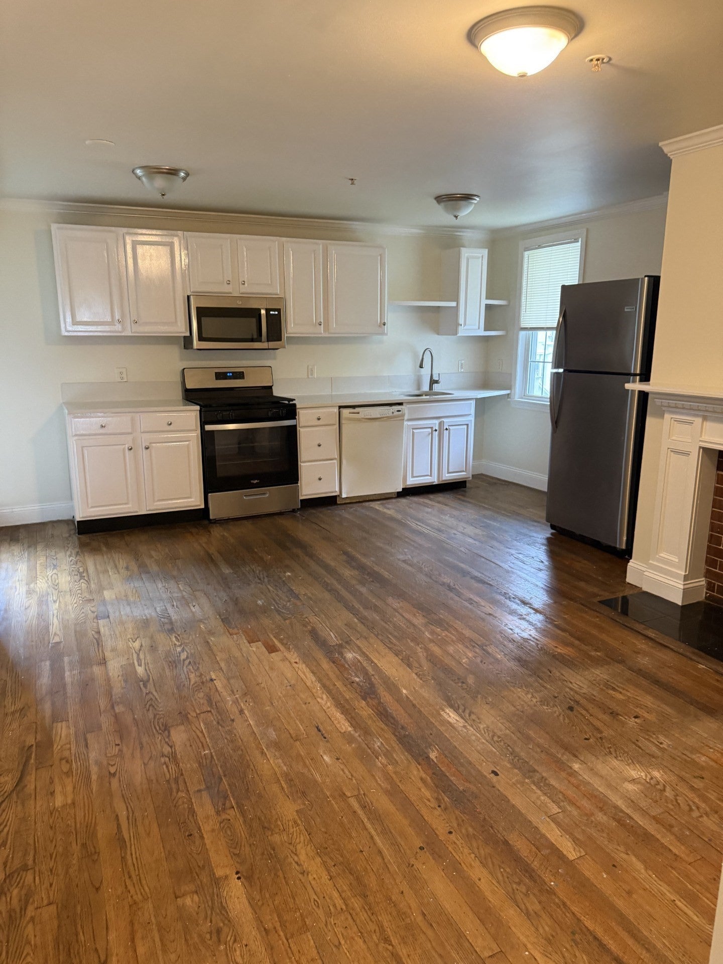 Photo of 135 Commercial Street, Braintree, MA