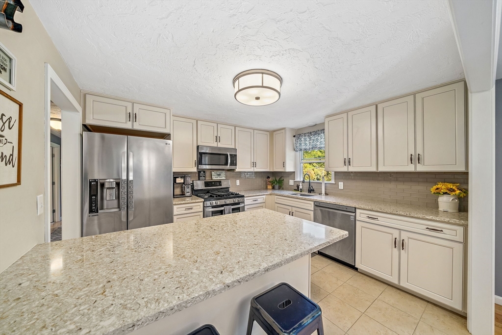 459 N Elm St