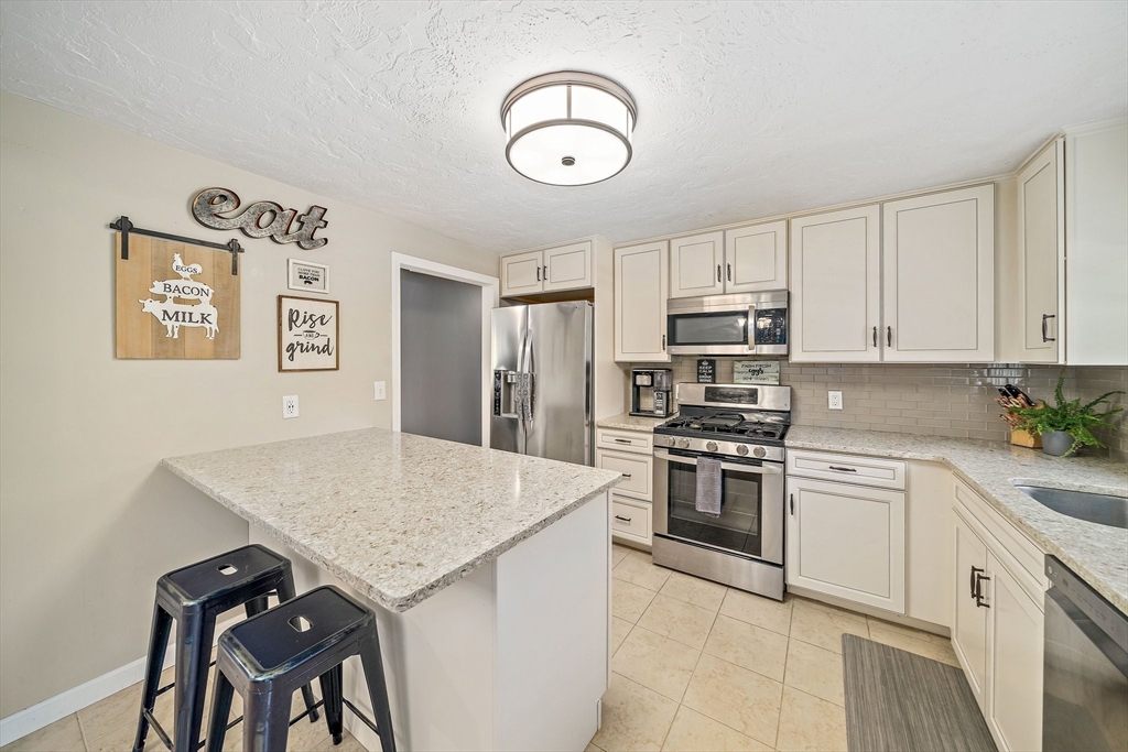 459 N Elm St