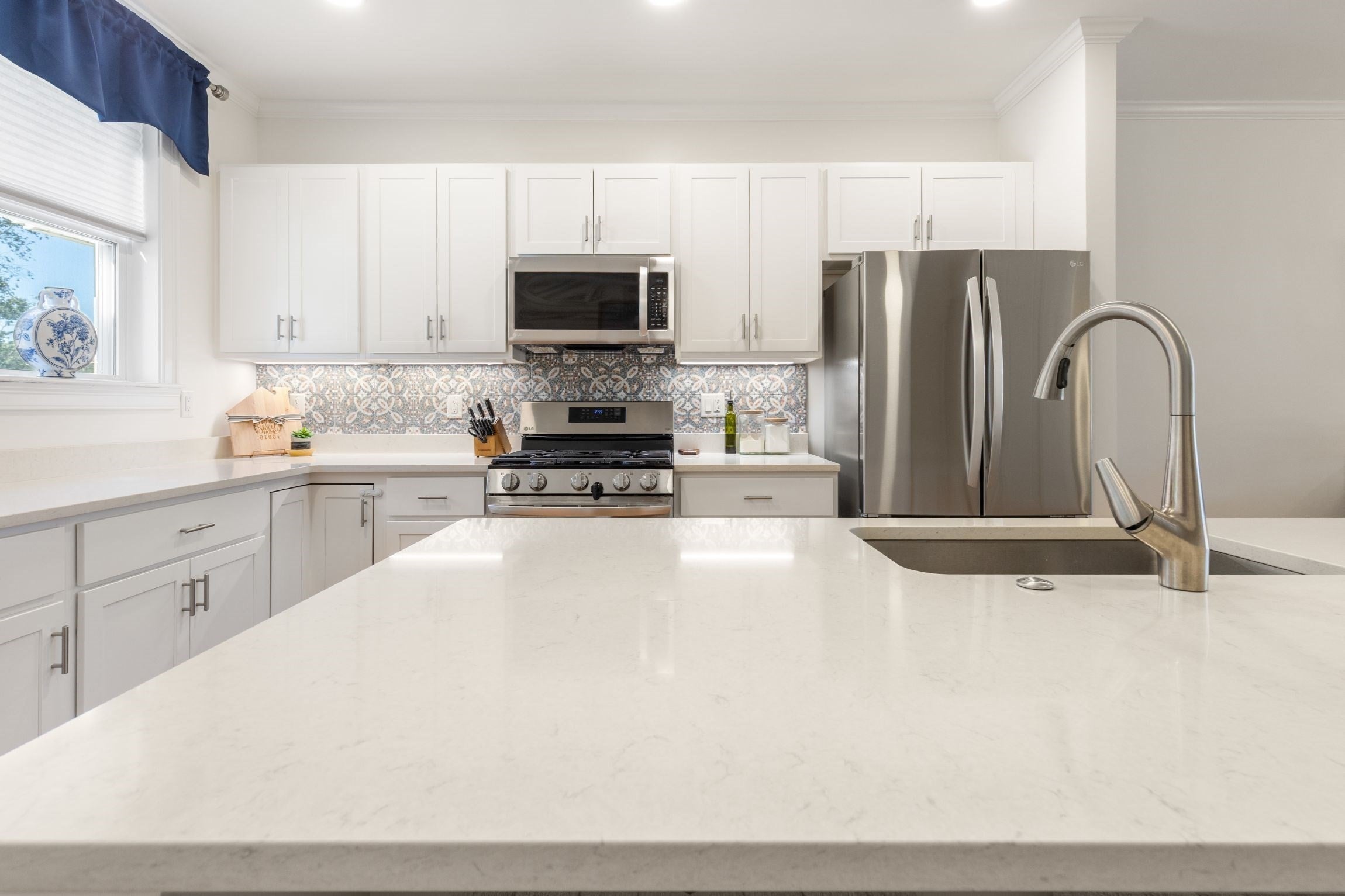7 E Dexter Ave 38