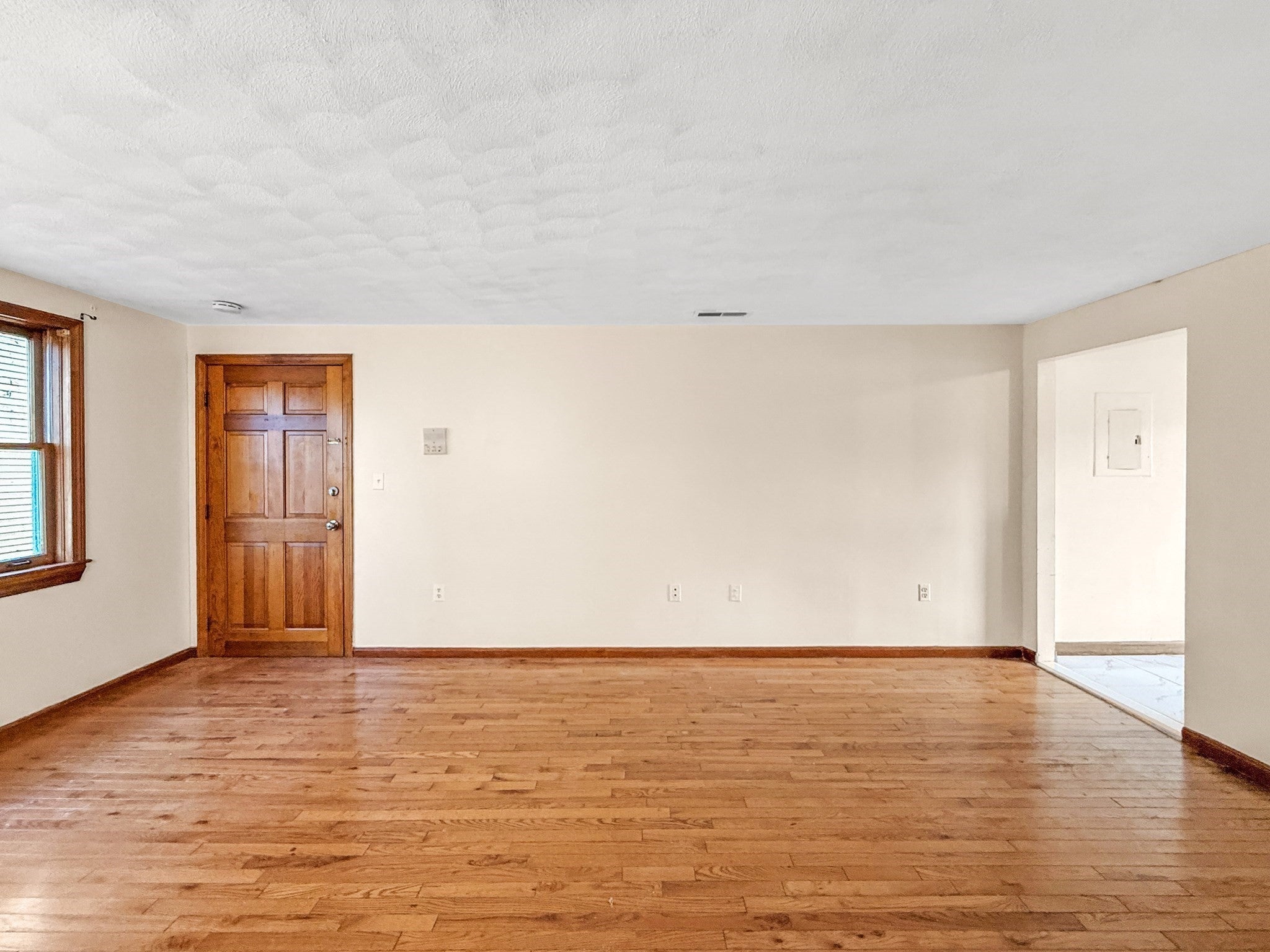 204 Bremen St #3, Boston, MA Photo #9