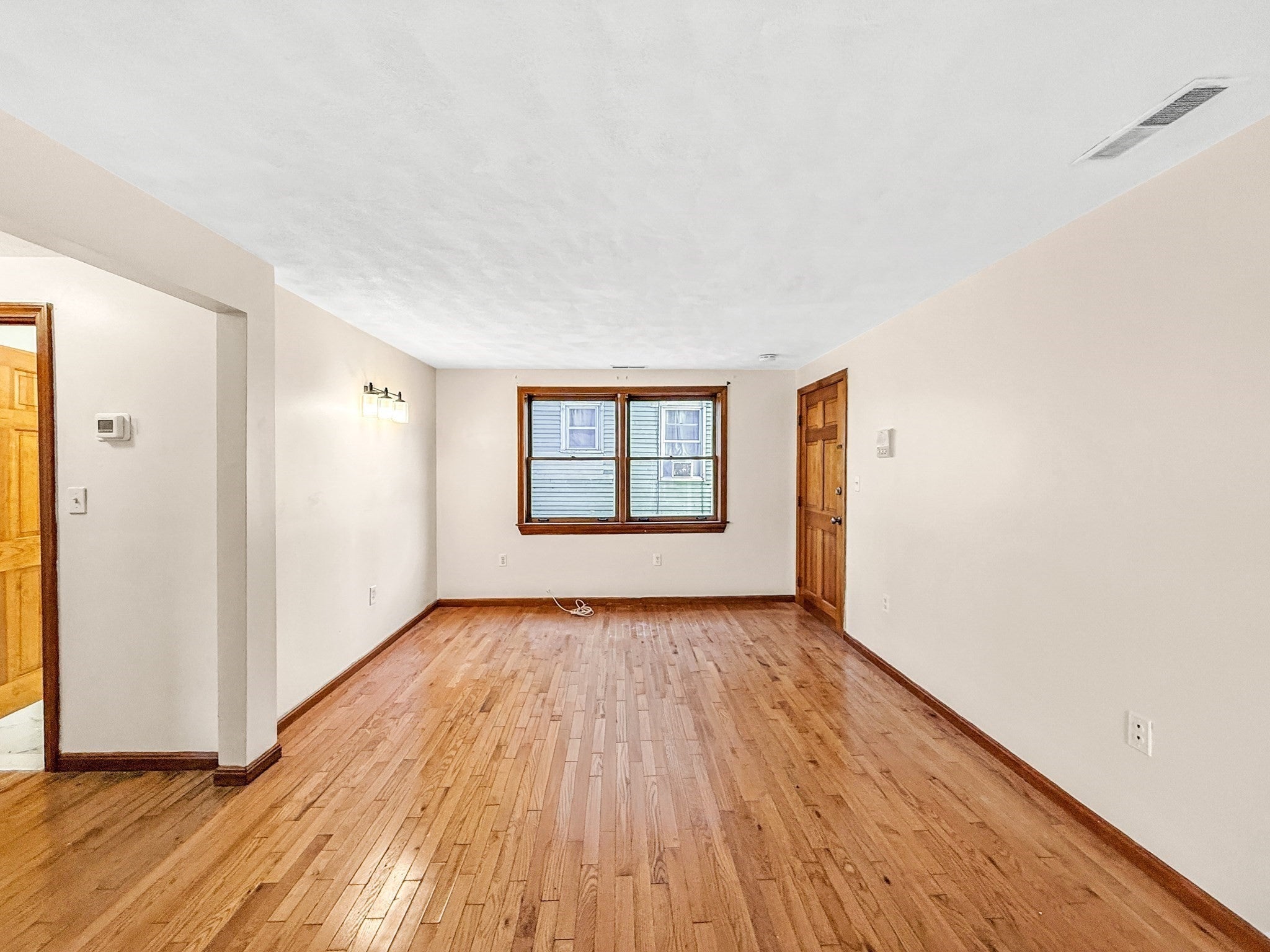 204 Bremen St #3, Boston, MA Photo #8