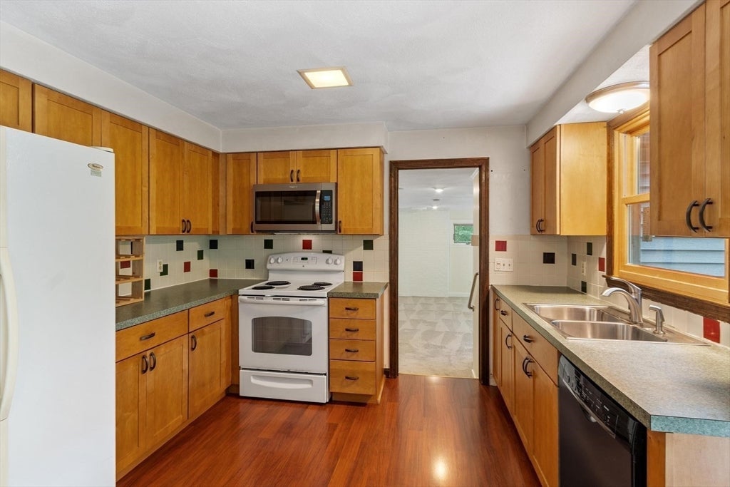 26 Searle ST, Georgetown, MA, 26 Searle ST, Georgetown, MA Photo #11