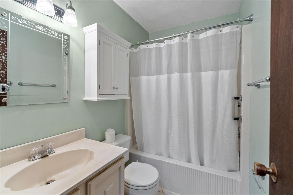 26 Searle ST, Georgetown, MA, 26 Searle ST, Georgetown, MA Photo #26